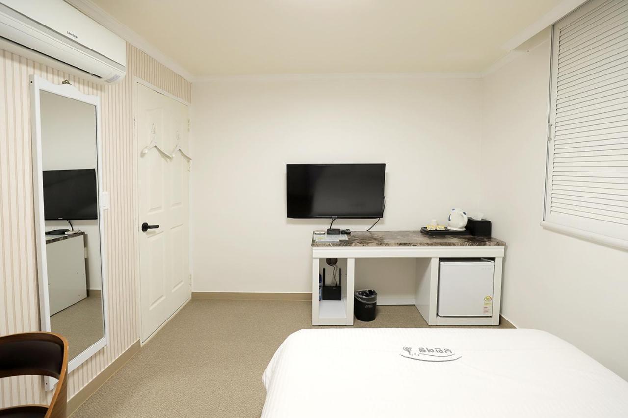 Stay Romantictrip_Hostel Gyeongju Exterior photo