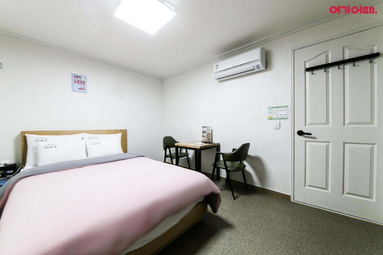 Stay Romantictrip_Hostel Gyeongju Exterior photo